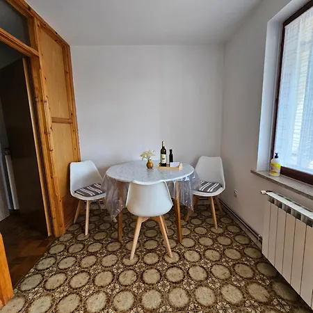 Apartmaji In Vinogradnistvo Klobas Daire Sečovlje
