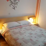 Apartmaji In Vinogradnistvo Klobas アパート *