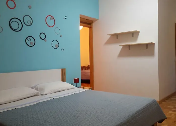 Apartmaji In Vinogradnistvo Klobas דירה *