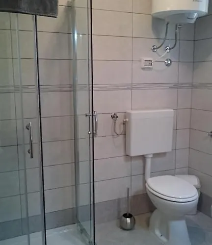 Apartmaji In Vinogradnistvo Klobas * Sečovlje